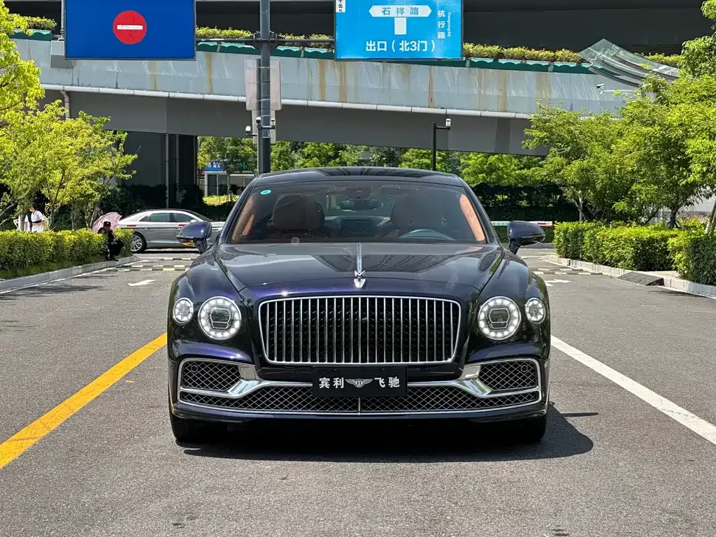 Bentley Flying Spur 2022 из CN, фото 3