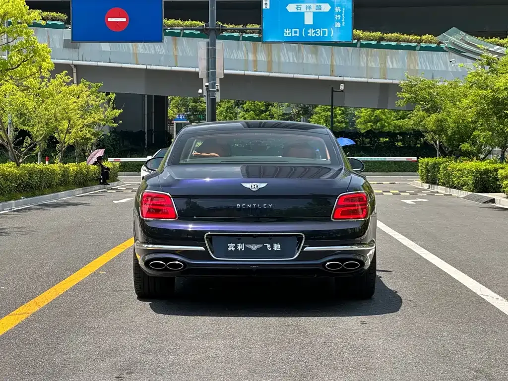 Bentley Flying Spur 2022 из CN, фото 4
