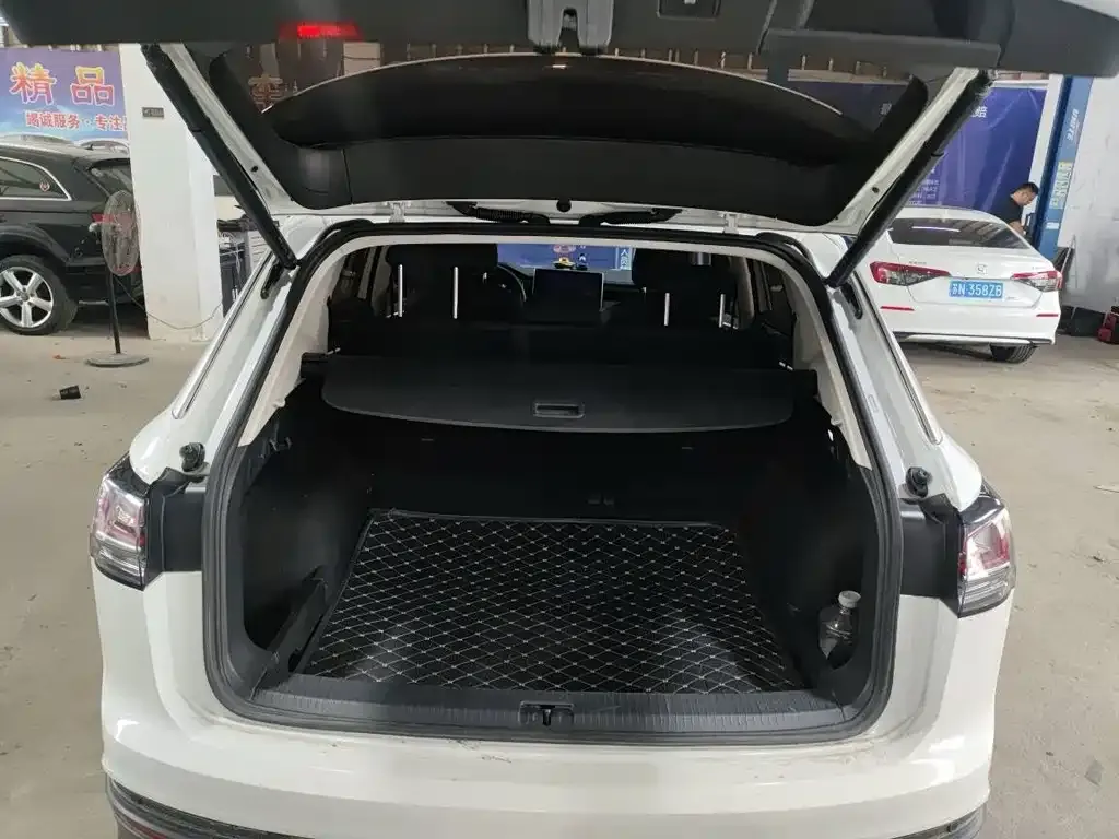 Volkswagen Tayron 2022 из CN, фото 9