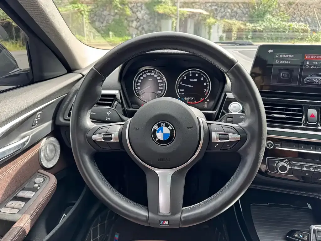 BMW 1 Series 2022 из CN, фото 8