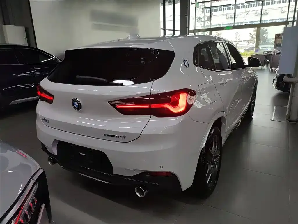 BMW X2 — фото 7