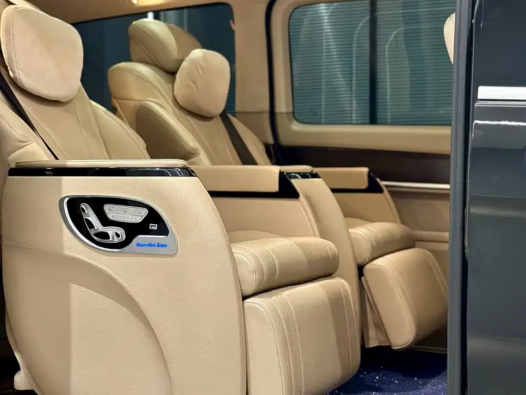 Mercedes-Benz V-Class 2022 из CN, фото 9
