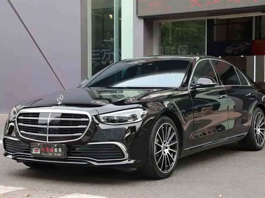 Mercedes-Benz S-Class — фото 1
