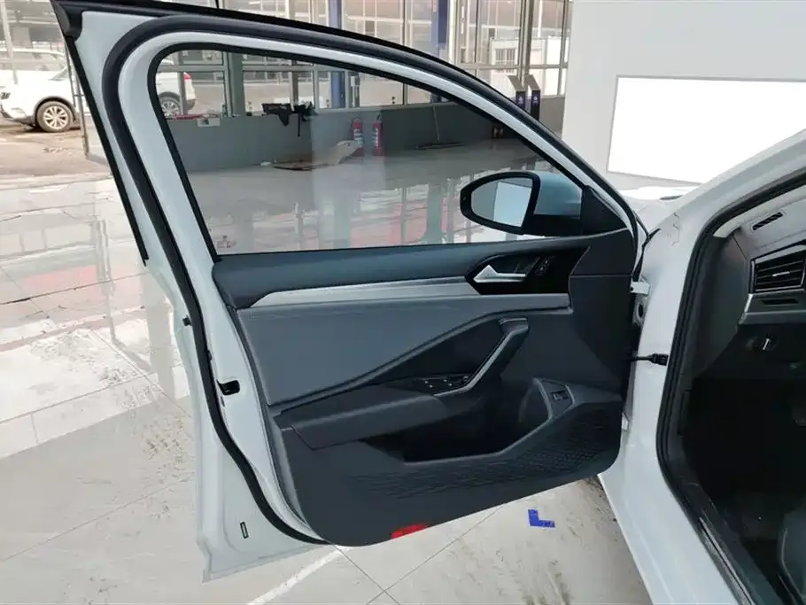 Volkswagen Sagitar 2022 из CN, фото 7