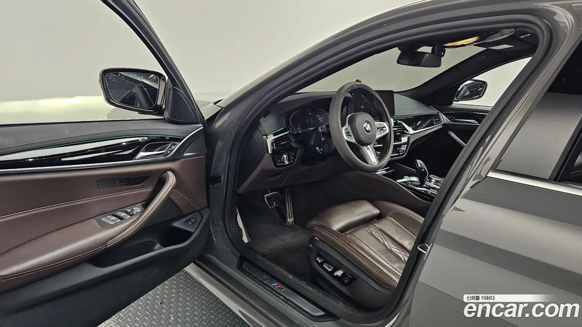 BMW 5-Series 2021 из KR, фото 10