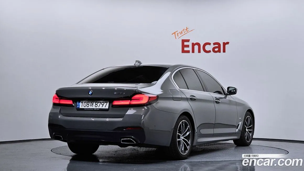 BMW 5-Series 2021 из KR, фото 2