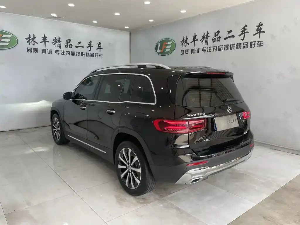 Mercedes-Benz GLB 2023 из CN, фото 8