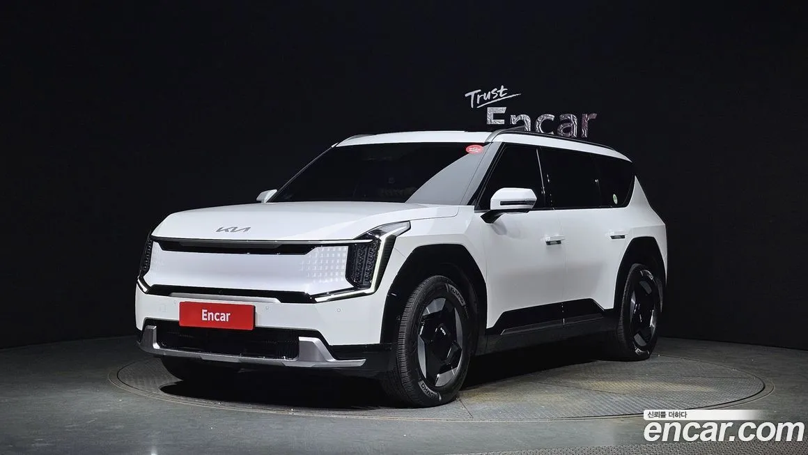 Kia EV9 2024 из KR, фото 1