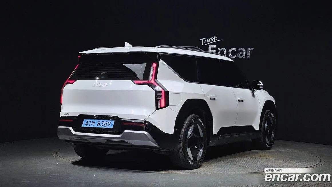 Kia EV9 2024 из KR, фото 2