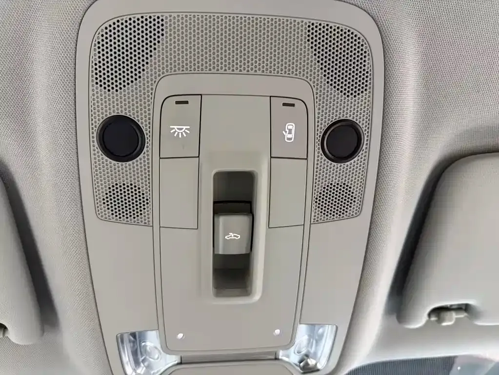 Audi Q2L 2022 из CN, фото 8