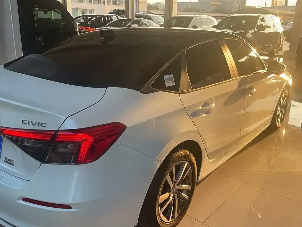 Honda Civic — фото 5