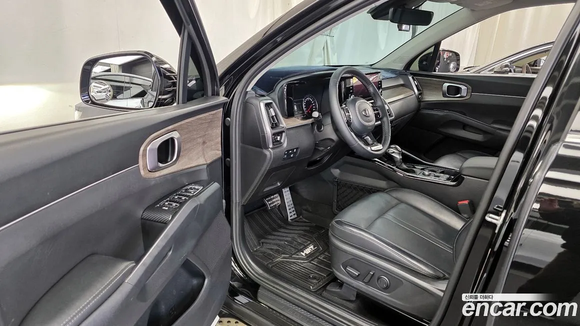Kia Sorento — фото 10