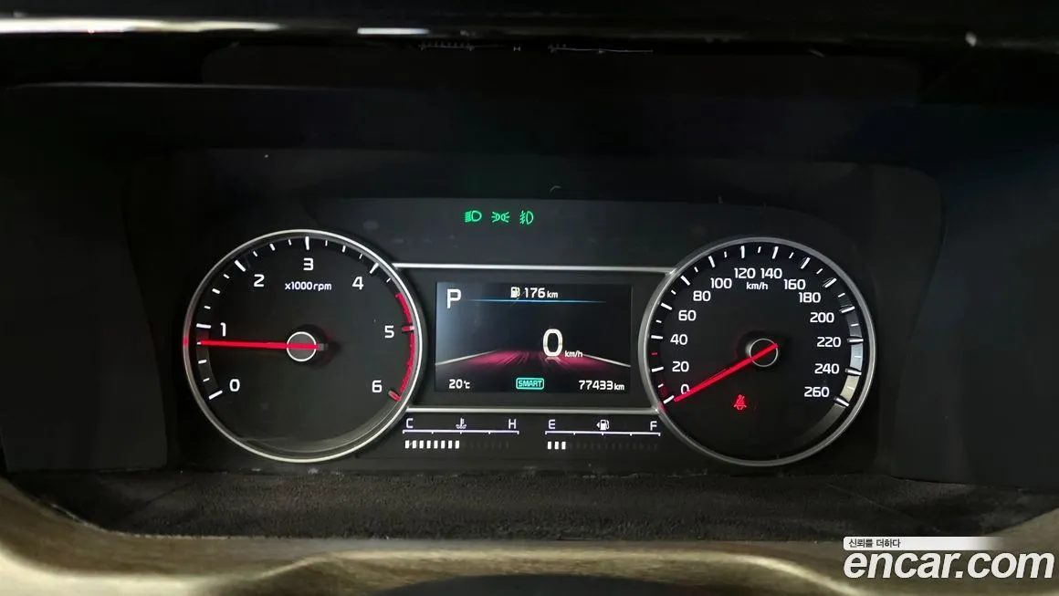 Kia Sorento — фото 8