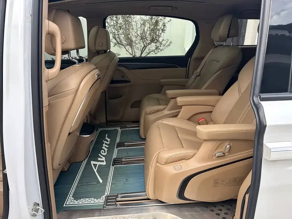 Buick GL8 2021 из CN, фото 10