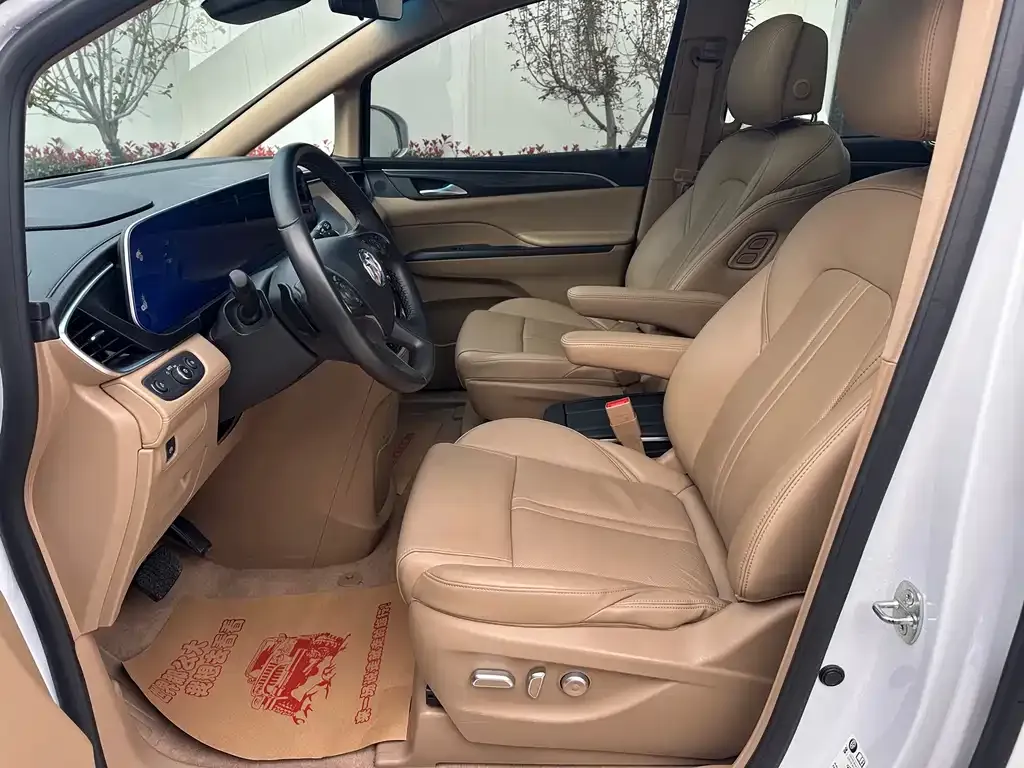 Buick GL8 2021 из CN, фото 9