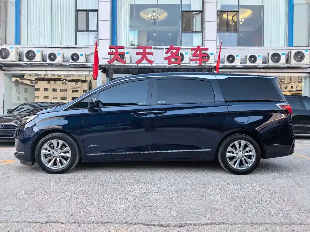 Buick GL8 2021 из CN, фото 3