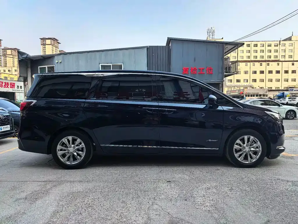 Buick GL8 2021 из CN, фото 6