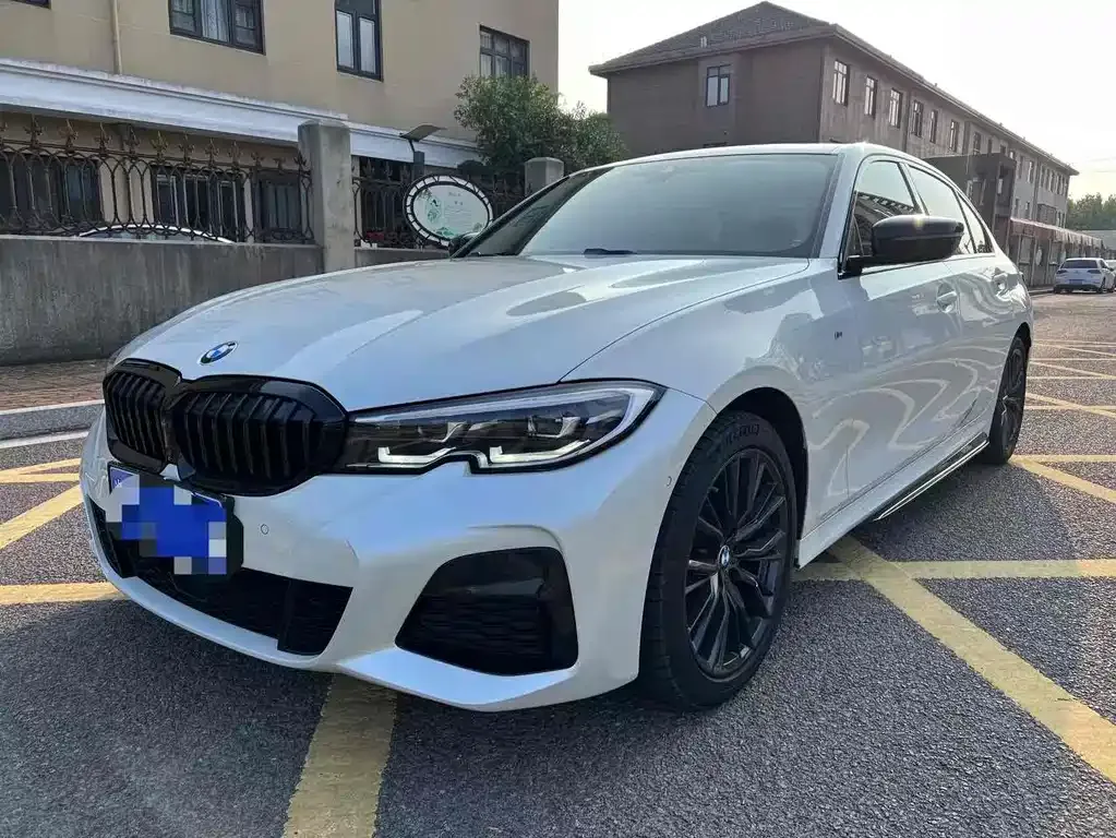 BMW 3 Series 2021 из CN, фото 1