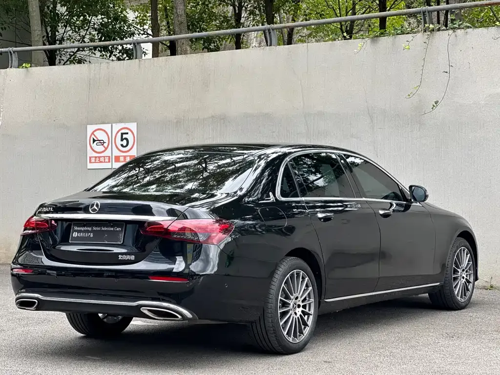 Mercedes-Benz E-Class 2023 из CN, фото 3