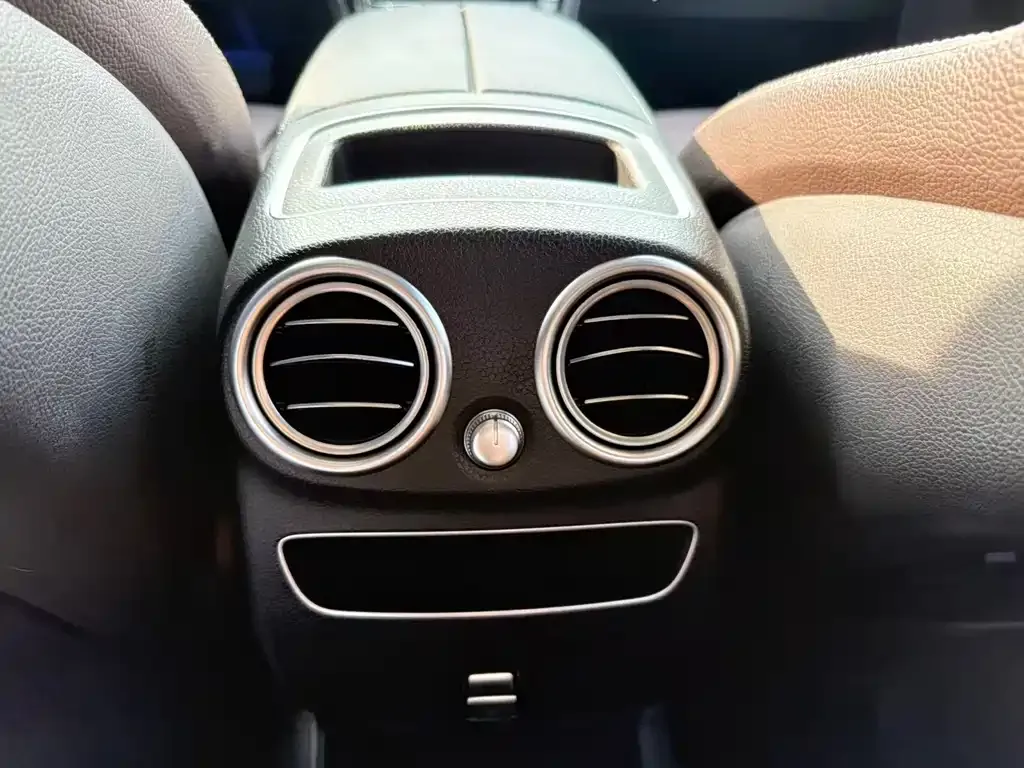 Mercedes-Benz GLC 2021 из CN, фото 10
