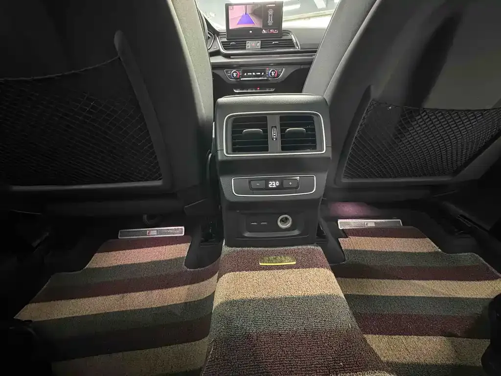 Audi Q5L 2022 из CN, фото 10