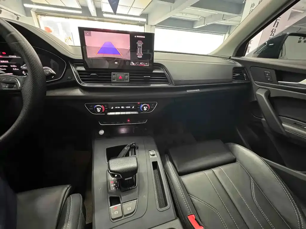 Audi Q5L 2022 из CN, фото 5