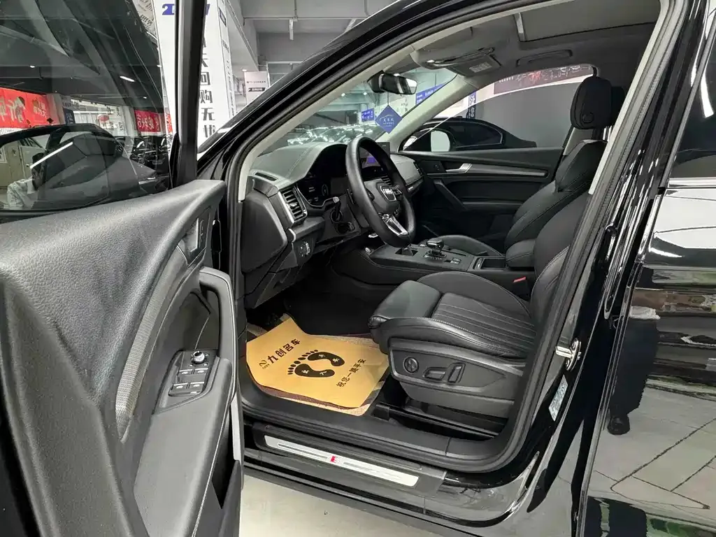 Audi Q5L 2022 из CN, фото 8