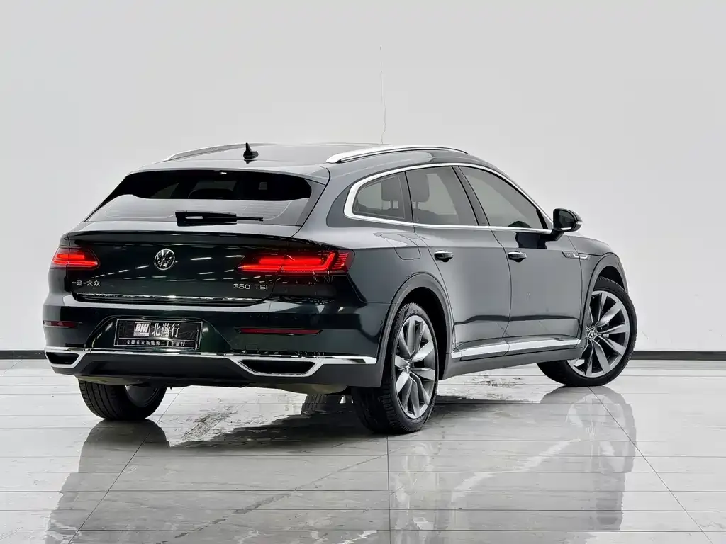 Volkswagen CC 2023 из CN, фото 4