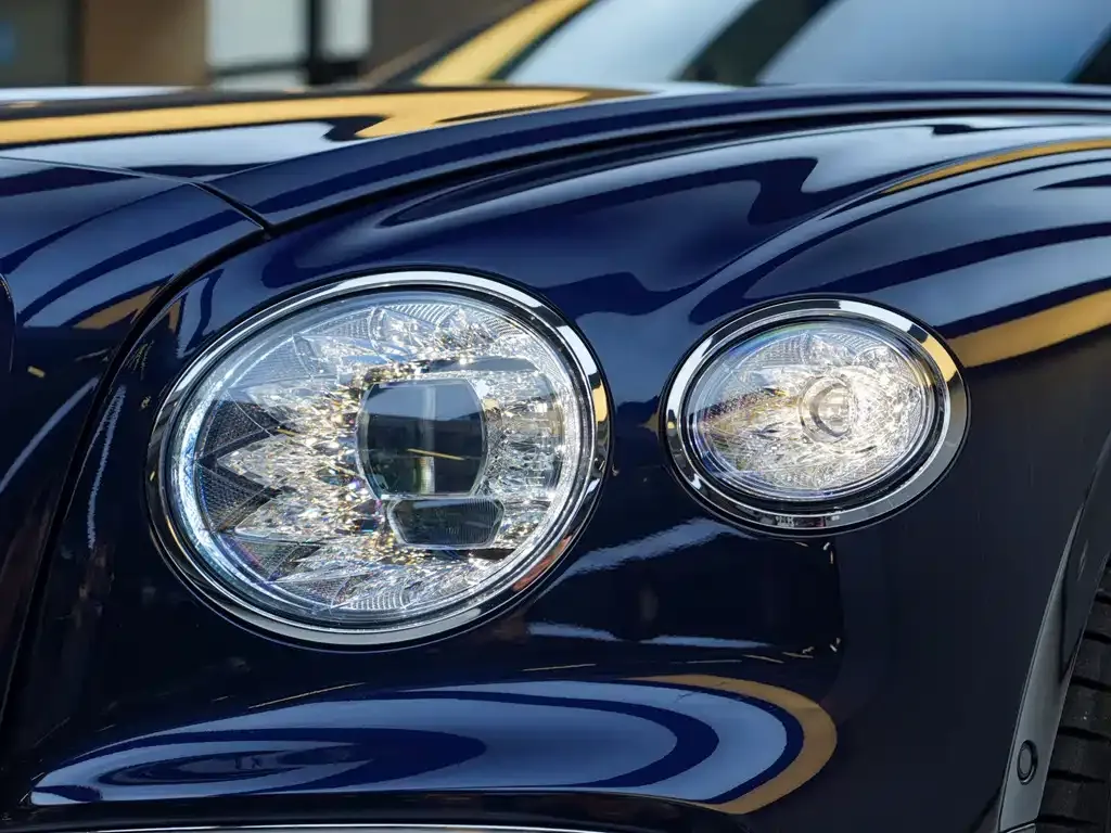 Bentley Flying Spur 2022 из CN, фото 6