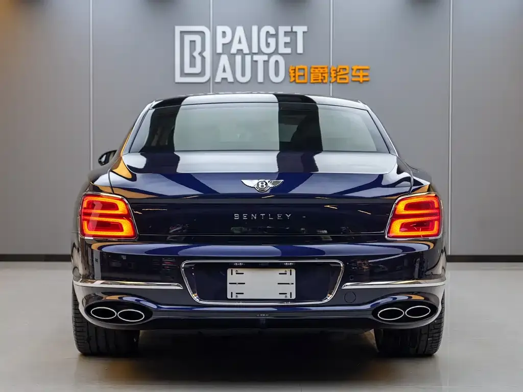 Bentley Flying Spur 2022 из CN, фото 8