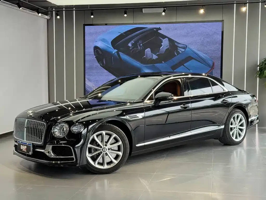 Bentley Flying Spur 2023 из CN, фото 1