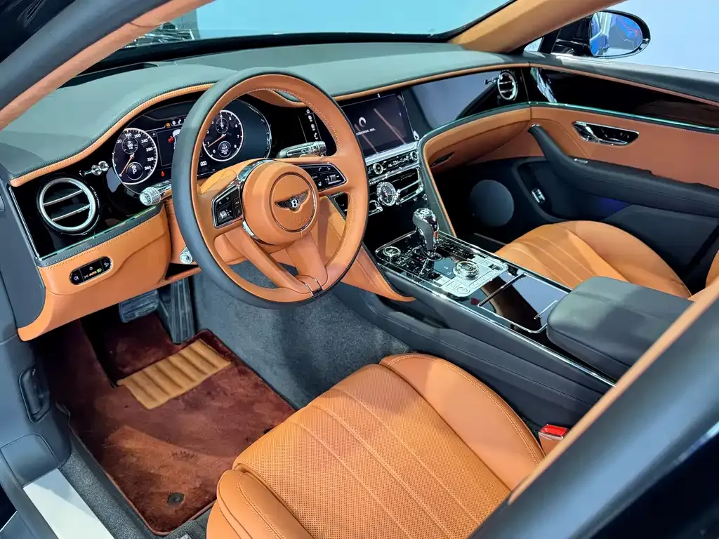 Bentley Flying Spur 2023 из CN, фото 4