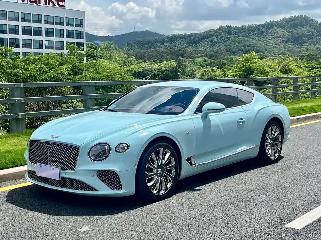 Bentley Continental 2021 из CN, фото 1