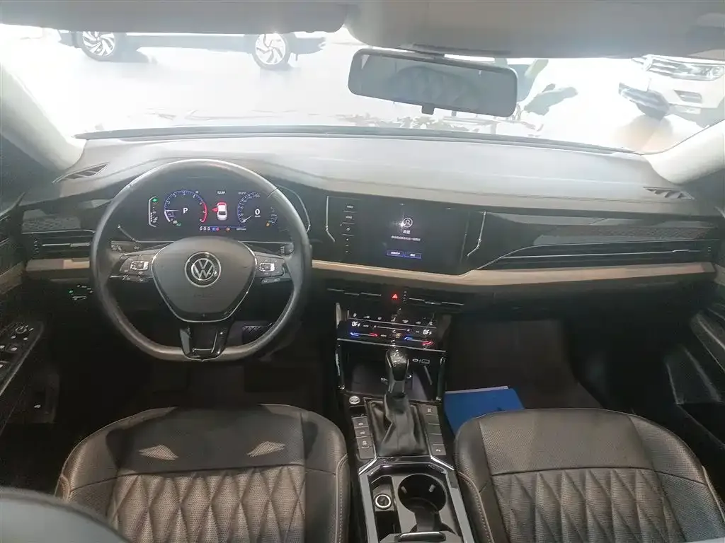 Volkswagen Passat 2021 из CN, фото 10