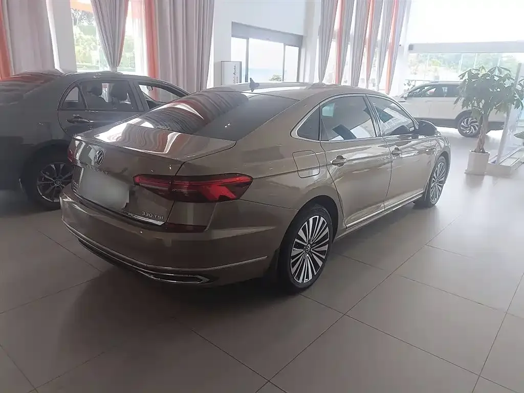 Volkswagen Passat 2021 из CN, фото 7