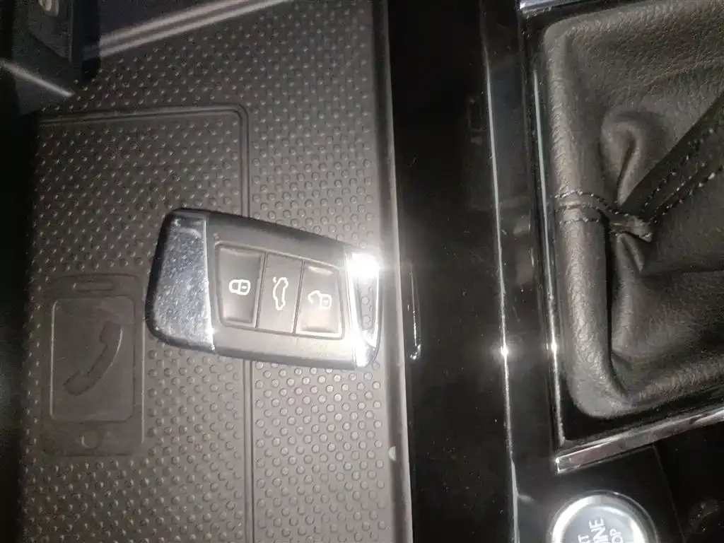 Volkswagen Passat 2021 из CN, фото 9
