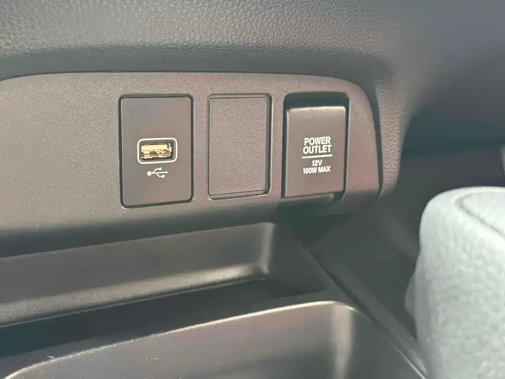 Honda Fit — фото 10