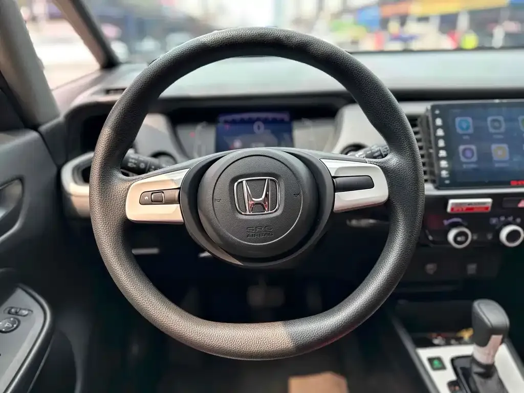 Honda Fit — фото 8