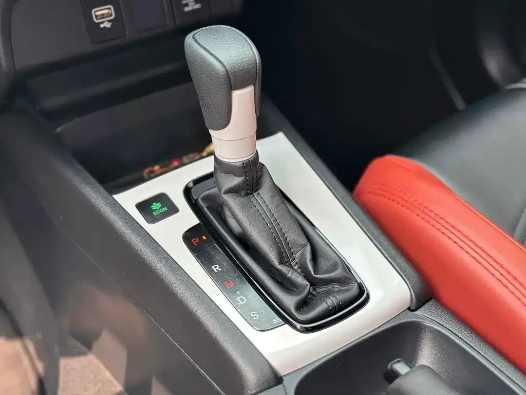 Honda Fit — фото 9