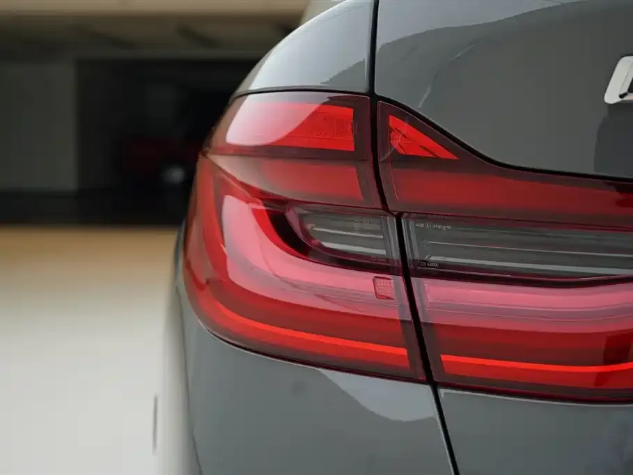 BMW 6 Series GT 2022 из CN, фото 9