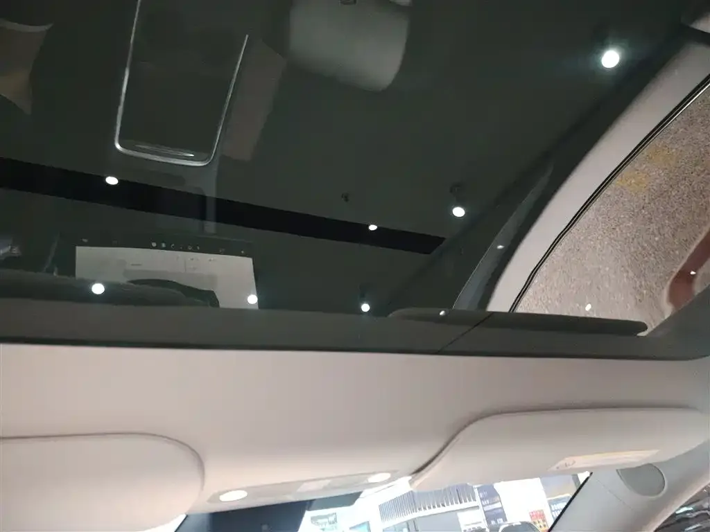 Tesla Model Y 2024 из CN, фото 9