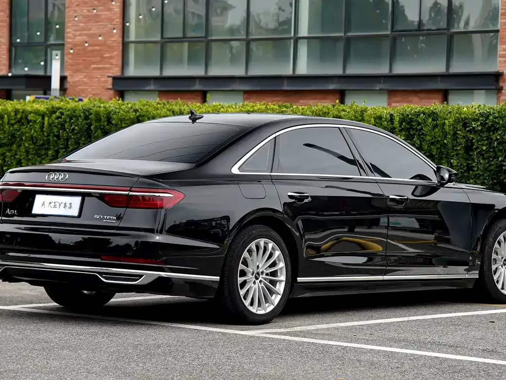 Audi A8 2021 из CN, фото 6