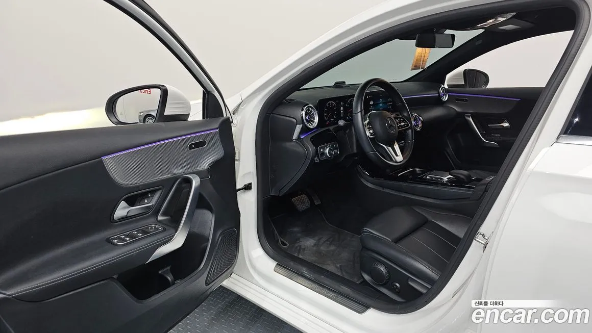 Mercedes-Benz A-Class — фото 10