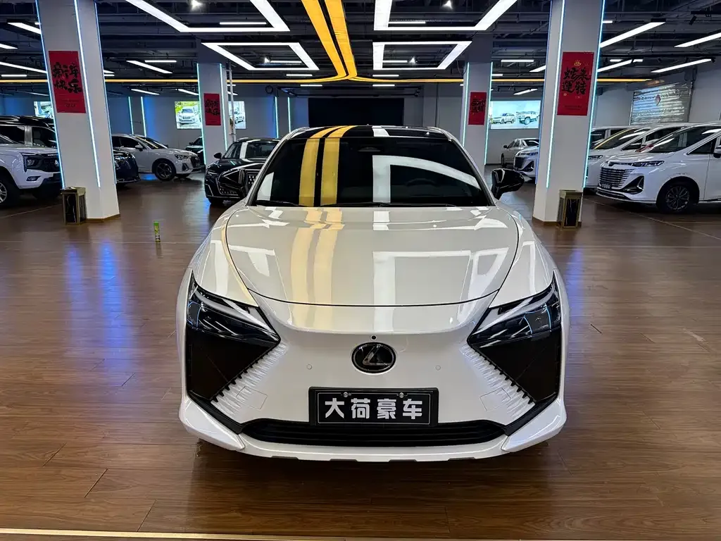 Lexus RZ 2023 из CN, фото 2