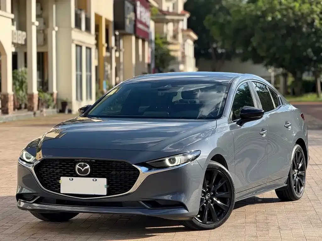 Mazda 3 Axela 2023 из CN, фото 1