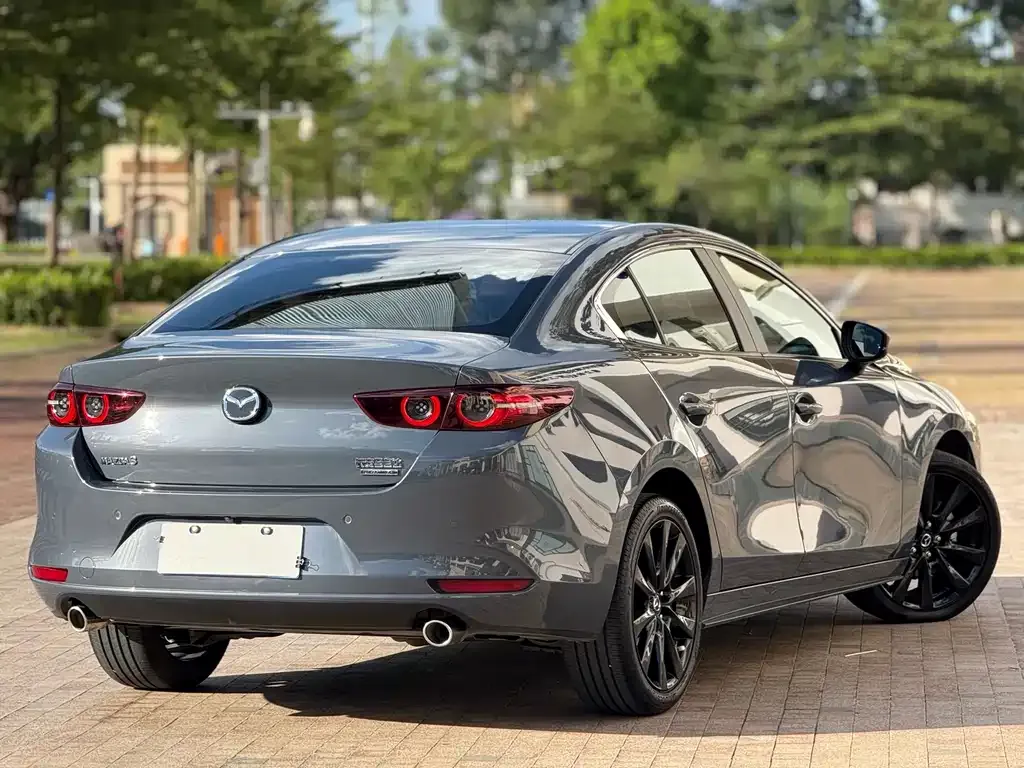 Mazda 3 Axela 2023 из CN, фото 7
