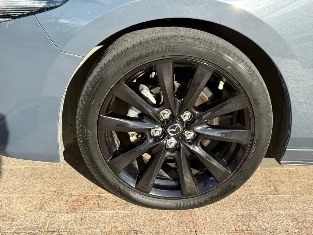 Mazda 3 Axela 2023 из CN, фото 9