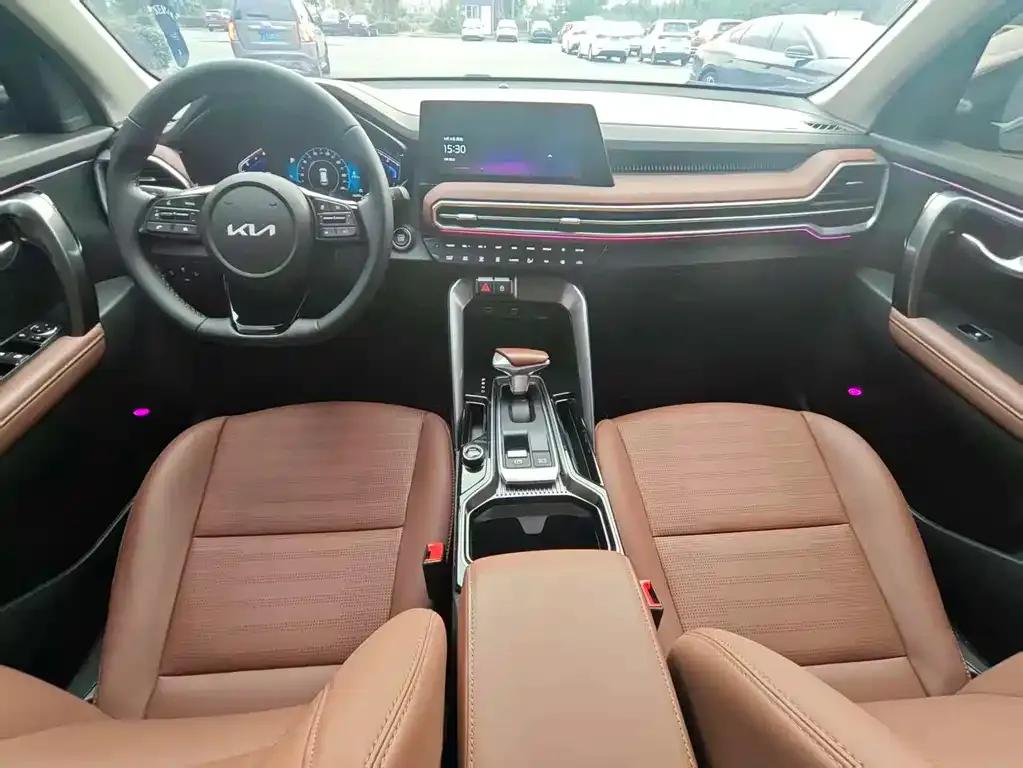 Kia Sportage 2023 из CN, фото 9