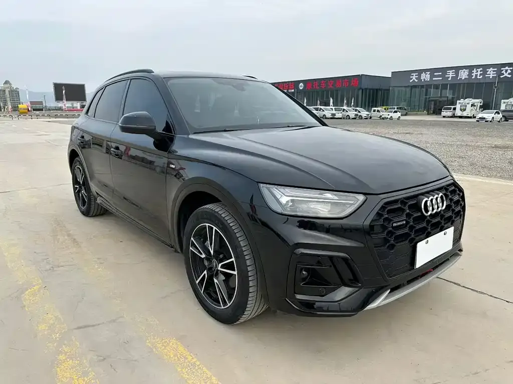 Audi Q5L 2022 из CN, фото 3