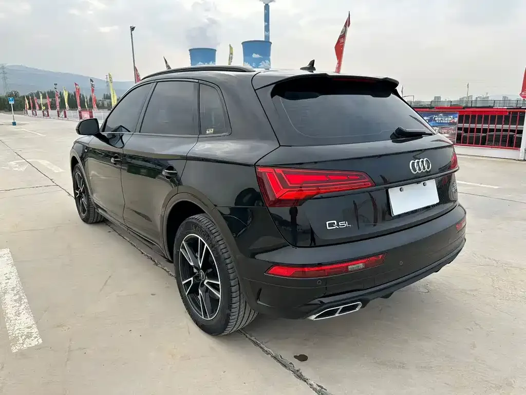 Audi Q5L 2022 из CN, фото 4